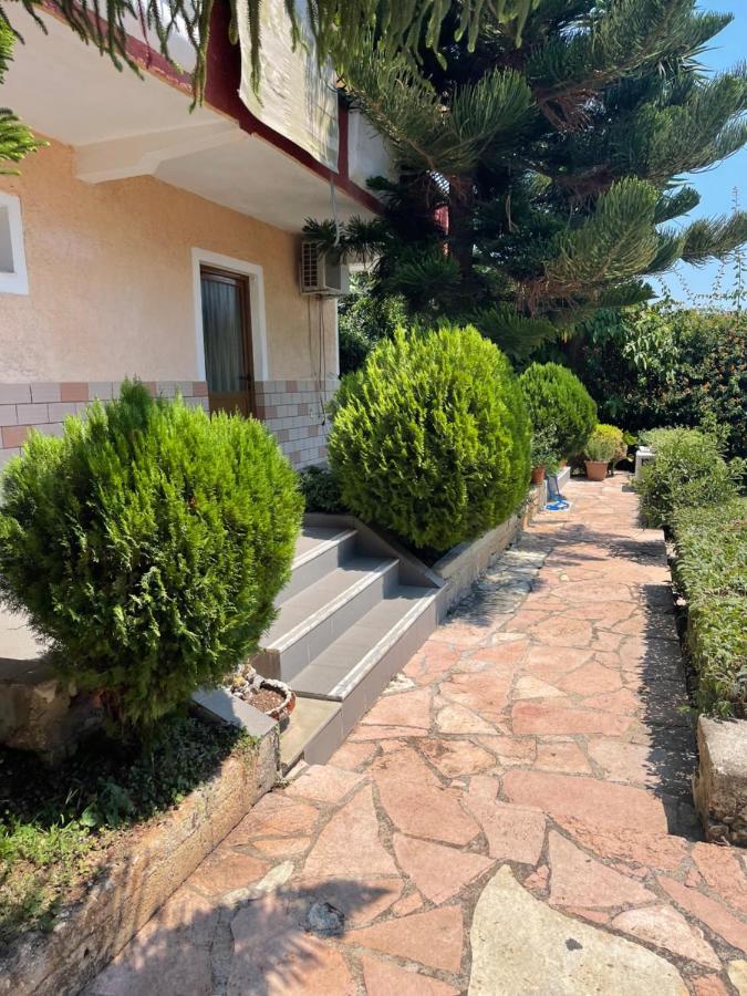 Elias Guest House Sarandë 外观 照片