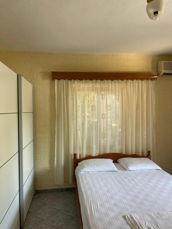 Elias Guest House Sarandë 外观 照片